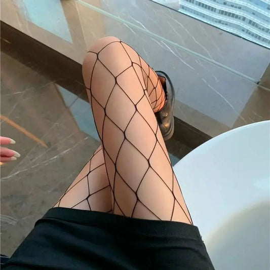 Waist-High Fishnet