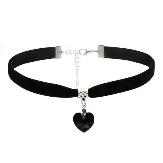 Black Heart Velvet Choker
