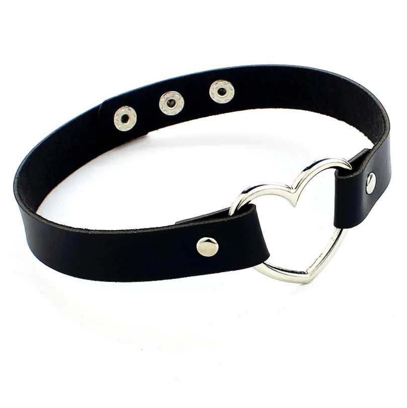 Leather Heart Choker